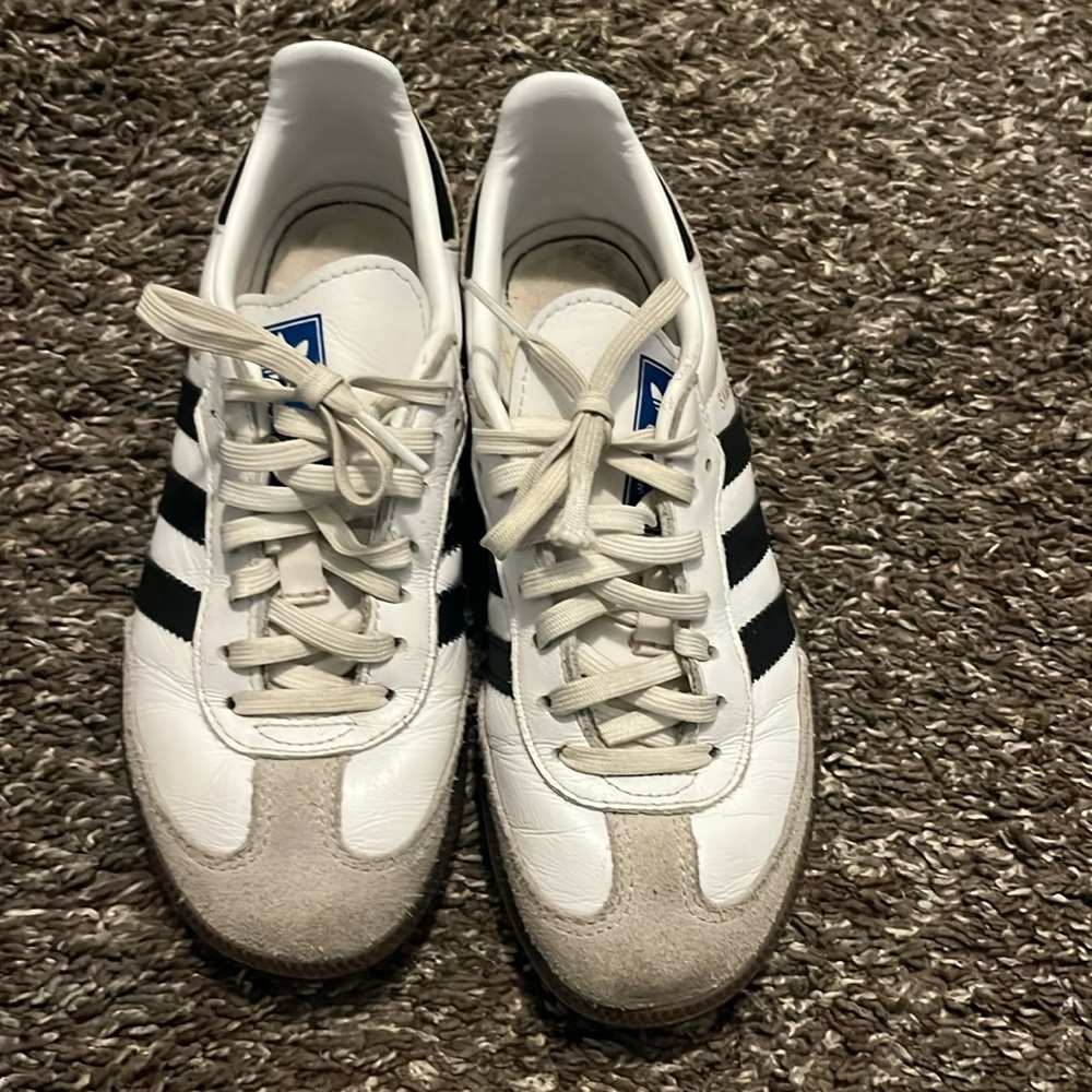 OG Sambas size 2.5Y